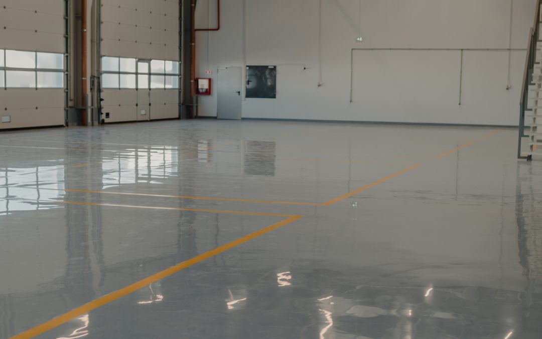 Recubrimientos en pisos industriales: la base de espacios funcionales